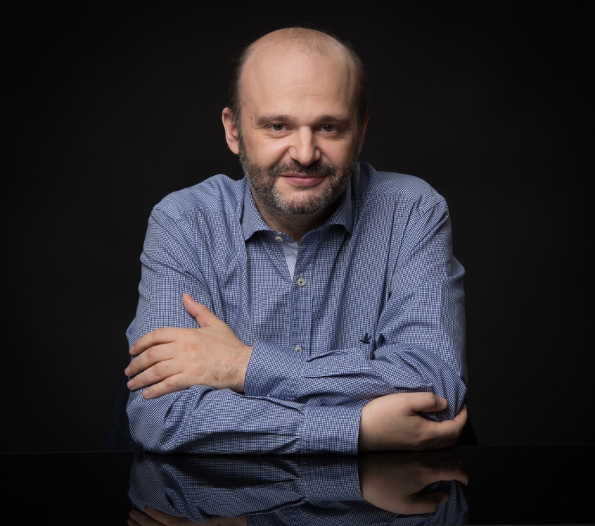 Александр Прокопович — главный редактор «Астрель-СПб»