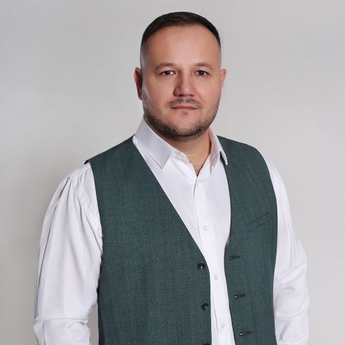 Дамиров Рафаэль 