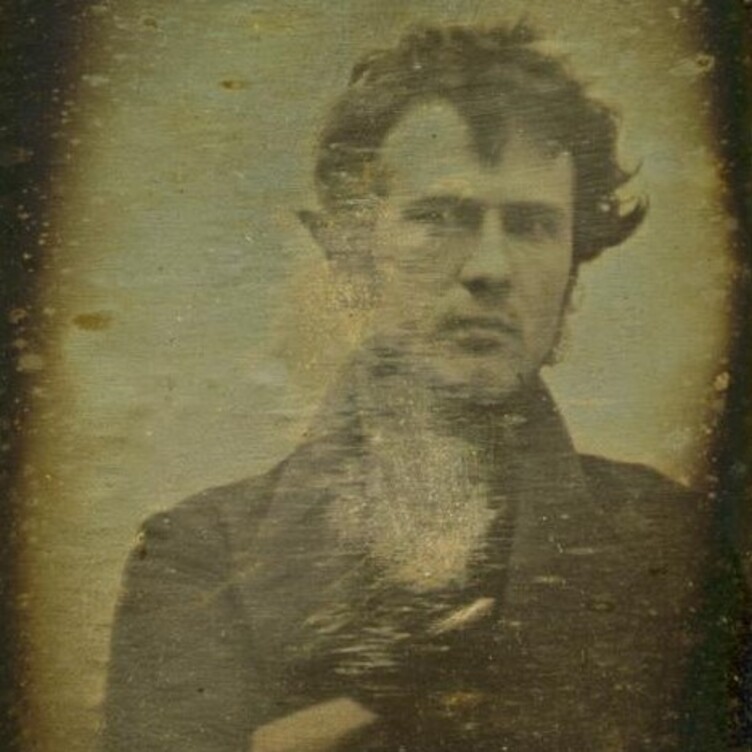 Автофотопортрет Роберта Корнелиуса, 1839 год