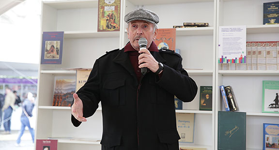 Лекции Михаила Веллера в московских магазинах
