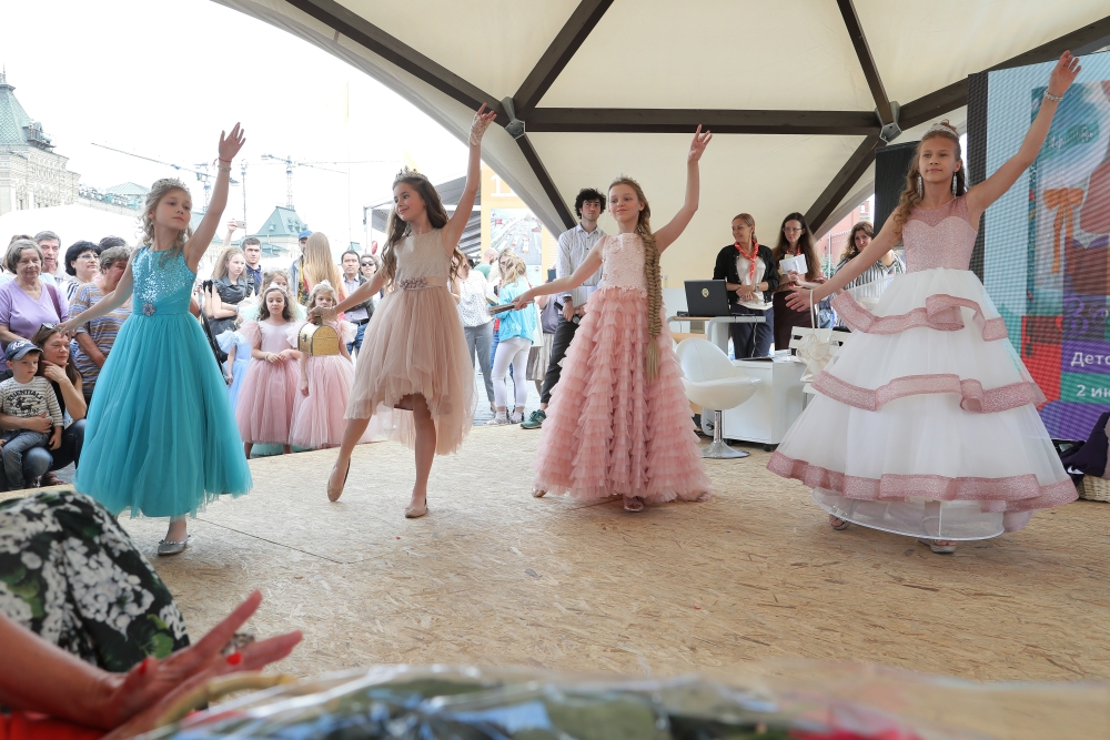 Презентация книги «Золушка» с иллюстрациями Галины Зинько