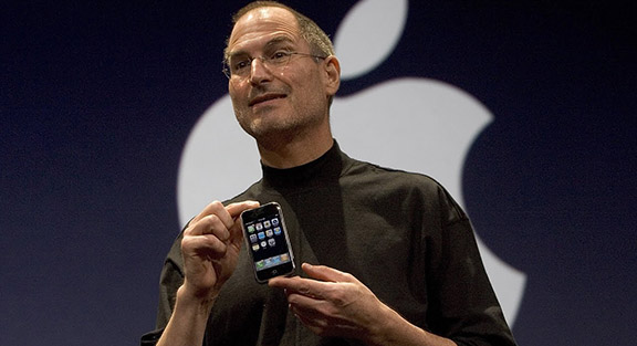 11 лет первому iPhone: вспоминая Стива Джобса
