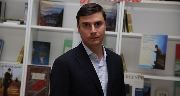 Сергей Шаргунов представил новый сборник на Красной площади