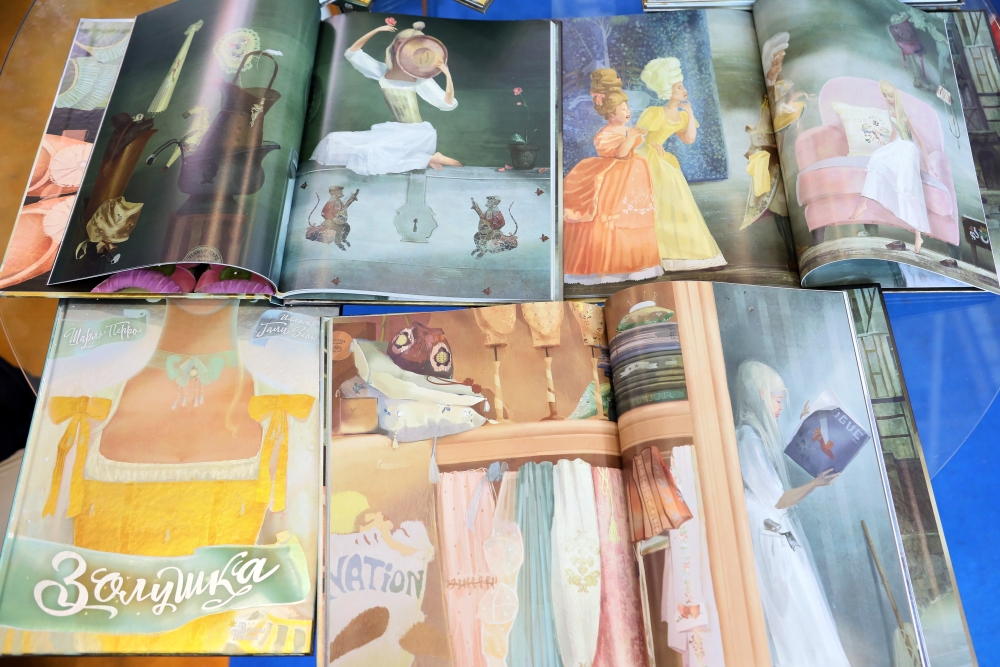 Новый взгляд на «Золушку» иллюстратора Гали Зинько на ММКЯ 2019