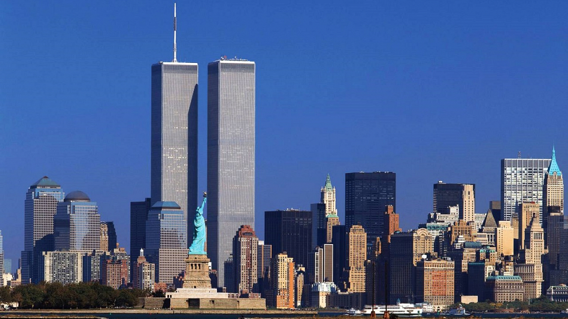 Башни Всемирного торгового центра в Нью-Йорке до катастрофы.
